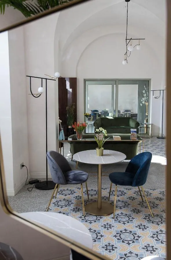 20 Miglia Boutique Hotel Katanya 4*,  İtalya